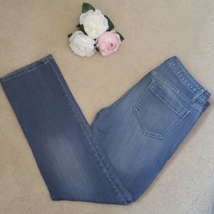 EUC SimplyVera Vera Wang straight leg jeans